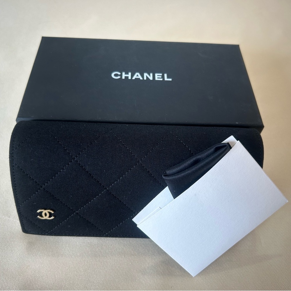 BRAND NEW CHANEL Black Quilted eyeglasses case with Gold Accent with box !!!!!!!